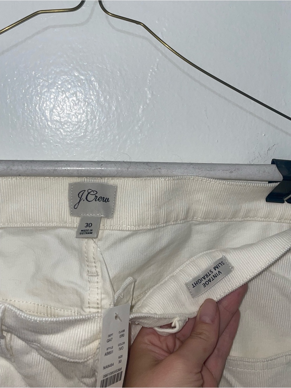 J. Crew Women’s Off-White Relaxed Jeans - Picture 3 of 5